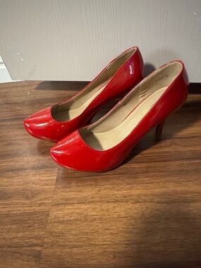 Dream Pairs Bright Red Patent High Heel Pumps